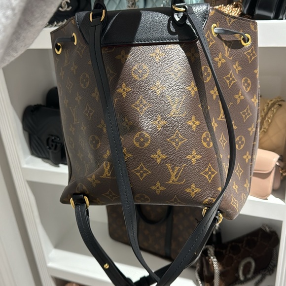 LV Backpack - Picture 4 of 8